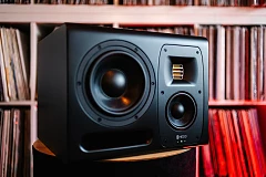 HEDD erweitert die A-CORE-Linie um den neuen analogen Monitor TYPE 20 A-CORE