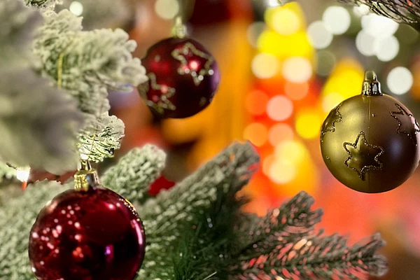 MusicNetwork AG ANGEPASSTE ÖFFNUNGSZEITEN